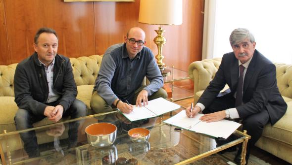 Firmado un acuerdo de colaboración entre la ULE y el Restaurante 'Cocinandos' 2