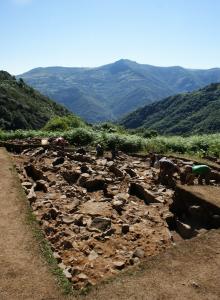 Alumnos de la ULE han participado en la campaña arqueológica de Vigaña (Asturias) 1